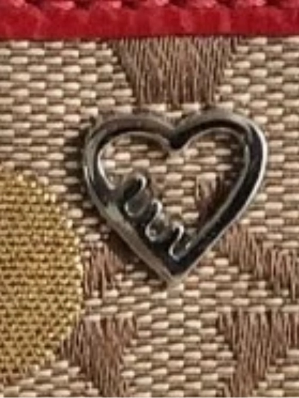 🍒COACH Purse Y2k Poppy Red Heart
Signature Lurex Wristlet🍒 - Picture 7 of 16